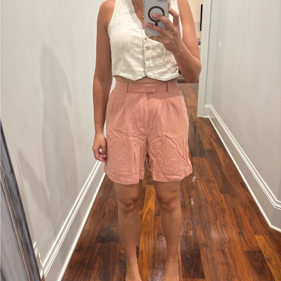 Everlane Pleated Short - Picture 1 of 3